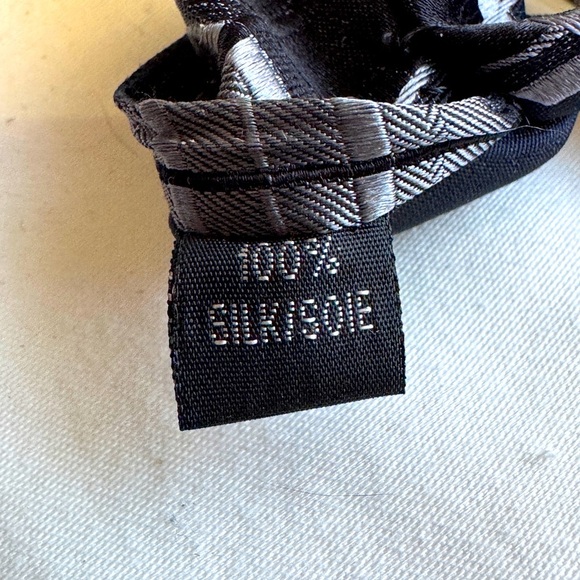 💥Elegant Vintage Pronto Uomo Italian Silk Black and Gray Men's Tie💥 - Picture 14 of 16
